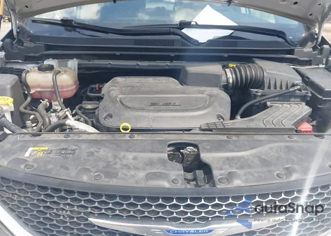 2020 Chrysler Pacifica Touring L from USA, damaged, VIN 2C4RC1BG1LR121760